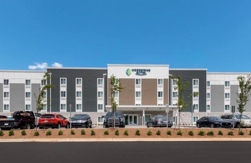 Dupont House | Just northeast of downtown: stay, work, relax: Relaxing Stay w/Full Kitchen, Workspace, & Free Parking