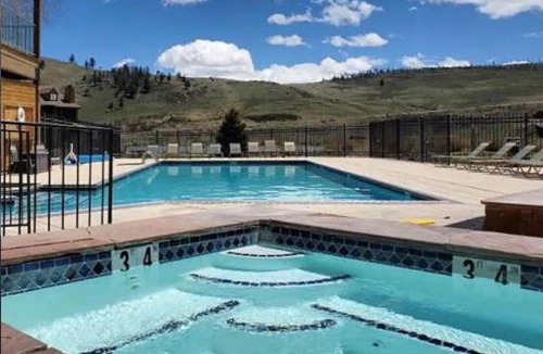 Granby Apartment | K-Suite-Mt View-Resort-Pool-Hot Tub-Near RMNP & WP