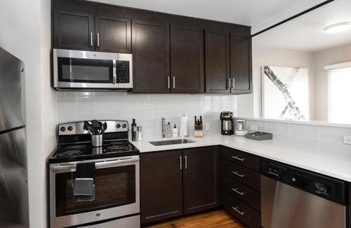 West Colfax Apartment | Kasa Sloan's Lake Denver
