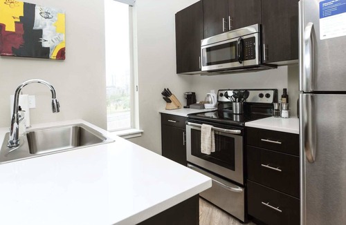 Highland Apartment | Kasa The Comma | Inviting 1BD in the Heart of Denver