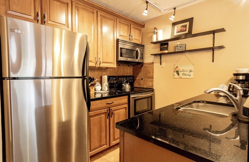 Mountain House Apartment | Key Condo #2939 by Summit County Mountain Retreats