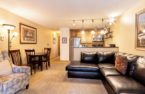 Mountain House Apartment | Key Condo #2939 by Summit County Mountain Retreats