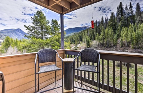 Mountain House Apartment | Keystone Mountain Getaway Walk to Ski Lifts
