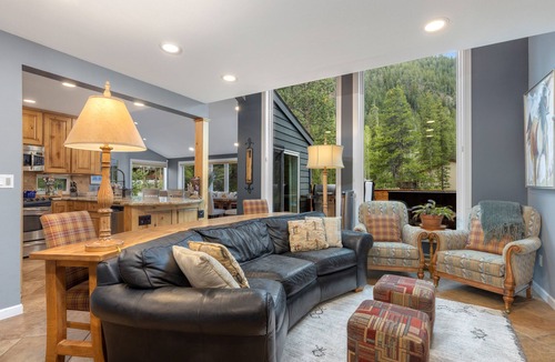 Keystone House | Keystone Ski Resort w/Free Shuttle, Pet Friendly, Private Hot Tub, Pool Access!