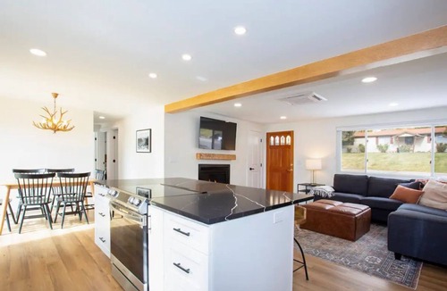 Glenwood Springs House | Kid and Dog Friendly Home w/Amazing Views!
