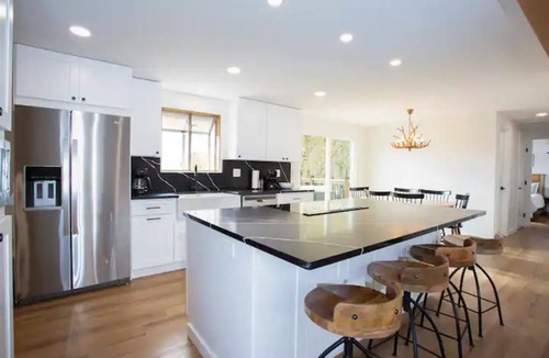 Glenwood Springs House | Kid and Dog Friendly Home w/Amazing Views!