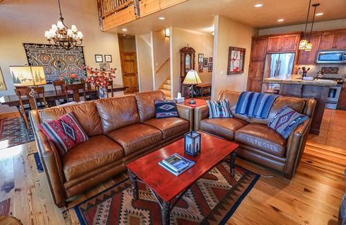 Grand Lake House | Kinnikinnik North Lodge - Gorgeous Log Home With Private Dock. Sleeps 12!