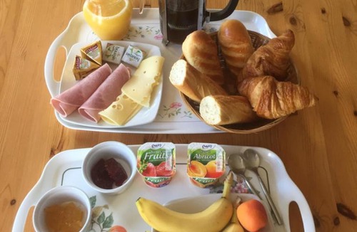 Sourdeval Bed & Breakfast | La Blanche Roche