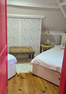 Cormeilles Bed & Breakfast | La Cour Du Puits Chambre Rooibos