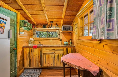 Mancos Cabin | La Plata Mountains Bunkhouse - Cozy/Comfortable/Economical