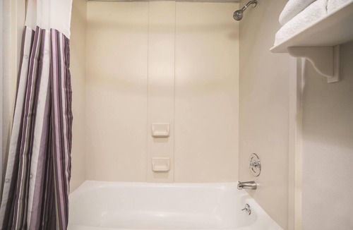 Greenwood Village Hotel | La Quinta by Wyndham Denver Englewood Tech Center