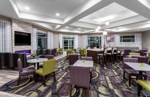 Louisville Hotel | La Quinta by Wyndham Denver Boulder - Louisville