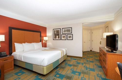 Lakewood Hotel | La Quinta by Wyndham Denver Southwest Lakewood