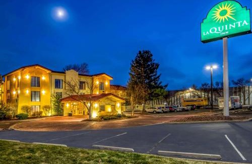 Central Colorado Springs Hotel | La Quinta Inn by Wyndham Colorado Springs Garden of the Gods