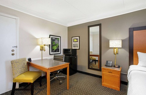 Golden Hotel | La Quinta Inn by Wyndham Denver Golden