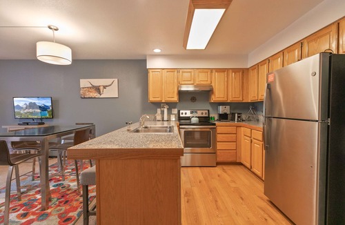 Frisco House | Lagoon Royal Townhome: Mountain Views Meet Modern Comforts
