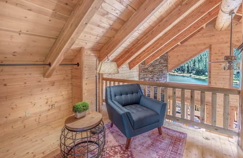 Saint Mary's House | Lakefront 3BR Cabin 1 Hr from Denver