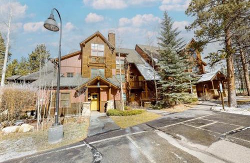 Lakeside Village Apartment | Lakeside Village 3 Bedroom Townhome At The Seasons In Keystone