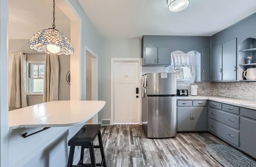 Edgewater House | Lakewood Gem Near Red Rocks, Parks & More