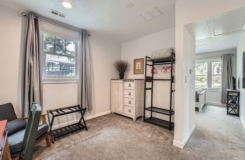 Edgewater Apartment | Lakewood Stay Cozy 1BR Near Golden & Denver