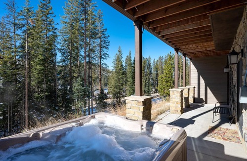 Winter Park House | Lakota Dreamcatcher 215 🌟 Stargaze From Hot Tub | Across From Ski Resort!