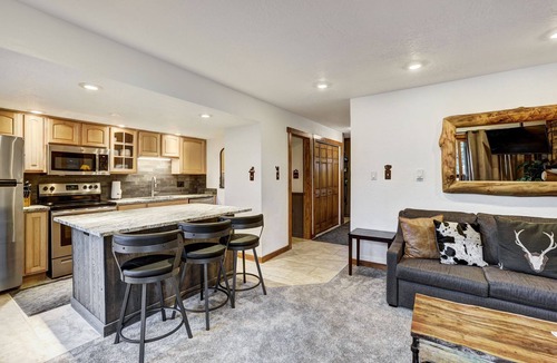 Warrior's Mark Apartment | Lances West #11 in Columbine Rd