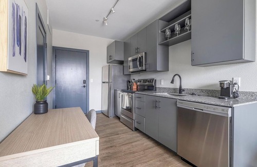 Fort Collins Apartment | Landing | Amazing Studio, Clubhouse