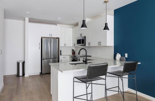 Civic Center Apartment | Landing at akin Golden Triangle - 1 Bedroom in .