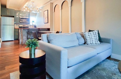 Congress Park Apartment | Landing at Black Swan - 1 Bedroom in Congress Park