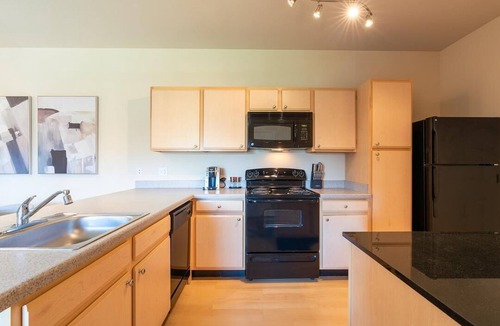 Fort Collins Apartment | Landing at Settlers Creek - 2 Bedrooms in Downtown Fort Collins