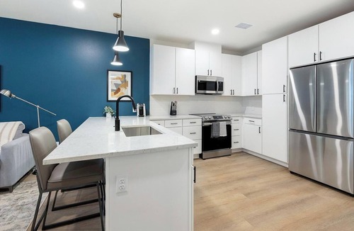Civic Center Apartment | Landing | Chic 1BD, Rooftop Lounge, Gym