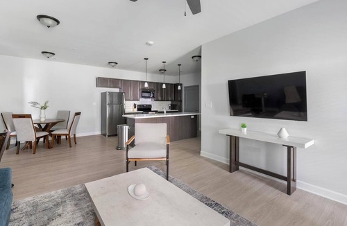 Ooltewah Apartment | Landing | Chic 2BD, Pool, Clubhouse