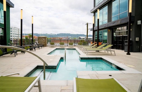 Five Points South Apartment | Landing | Chic Studio, Gym, Yoga Studio
