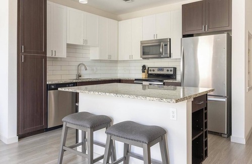 City Park Apartment | Landing | Stunning 1BD, Yoga Studio