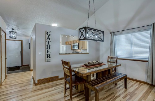 Northeast Colorado Springs House | Large 6 Bdrm Family Home near Park & YMCA Rec Center