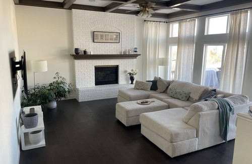 Westridge House | Large, comfortable 5-bedroom home with WiFi, AC, stocked kitchen and back yard