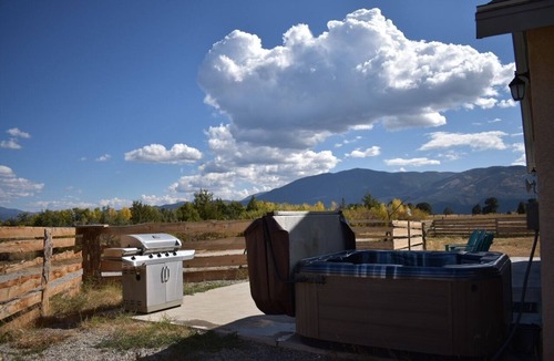 Salida Cabin | Large Home w/Hot Tub and 360 mountain views near Salida!