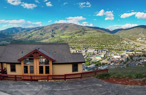 Wildernest House | Large Home w/Stunning Views of Lake Dillon & Summit, hot tub, ski & golf access
