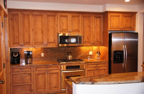 Highland Meadows House | Large home with 2 living spaces and a loft! Close to mountain and stores.