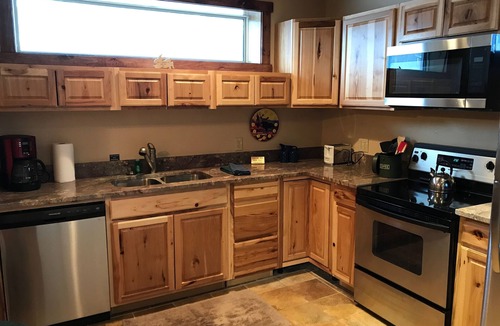 Summit Cove House | Large Mountain Escape - open floor plan - 5 bedroom - 3 bath