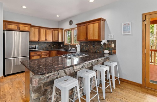 Fraser House | Large Mountain Home/Private Hot Tub/Shuffleboard/Pet Friendly
