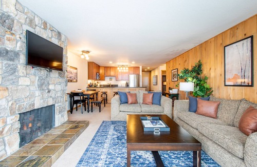 Copper Mountain Village Condo | Large nicely appointed condo, giant deck, free WiFi, Heated garage parking