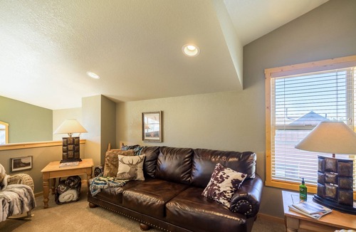 Grand Lake House | Last min price drop! Close to quaking aspen, elk bugling in beautiful RMNP!