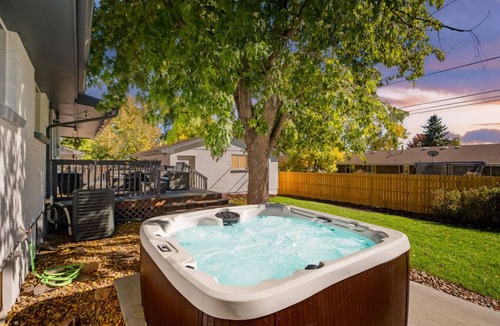 Lamar Heights Area House | Lavish 5BR Oasis w/Game & Movie Room by DT Arvada