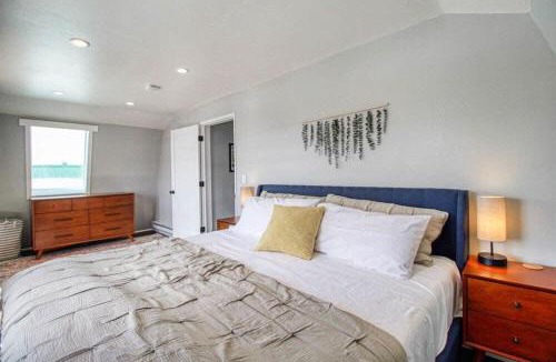 Leadville North House | Leadville Dairy Flat - 2 Bed with Office and HOT TUB