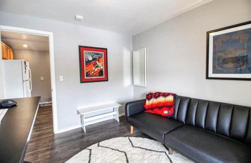 Leadville North House | Leadville Dairy Flat - 2 Bed with Office and HOT TUB