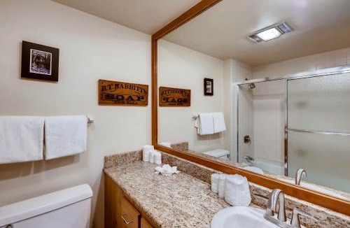 Lakeside Village Apartment | Lenawee 1747