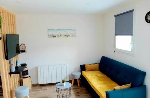 Matour House | Les Douglas