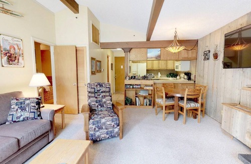 Snowmass Village Condo | Lichenhearth Condominiums | EL16