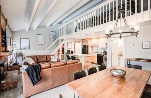Warrior's Mark House | Lift 210C Condo Walk to Slopes and Downtown